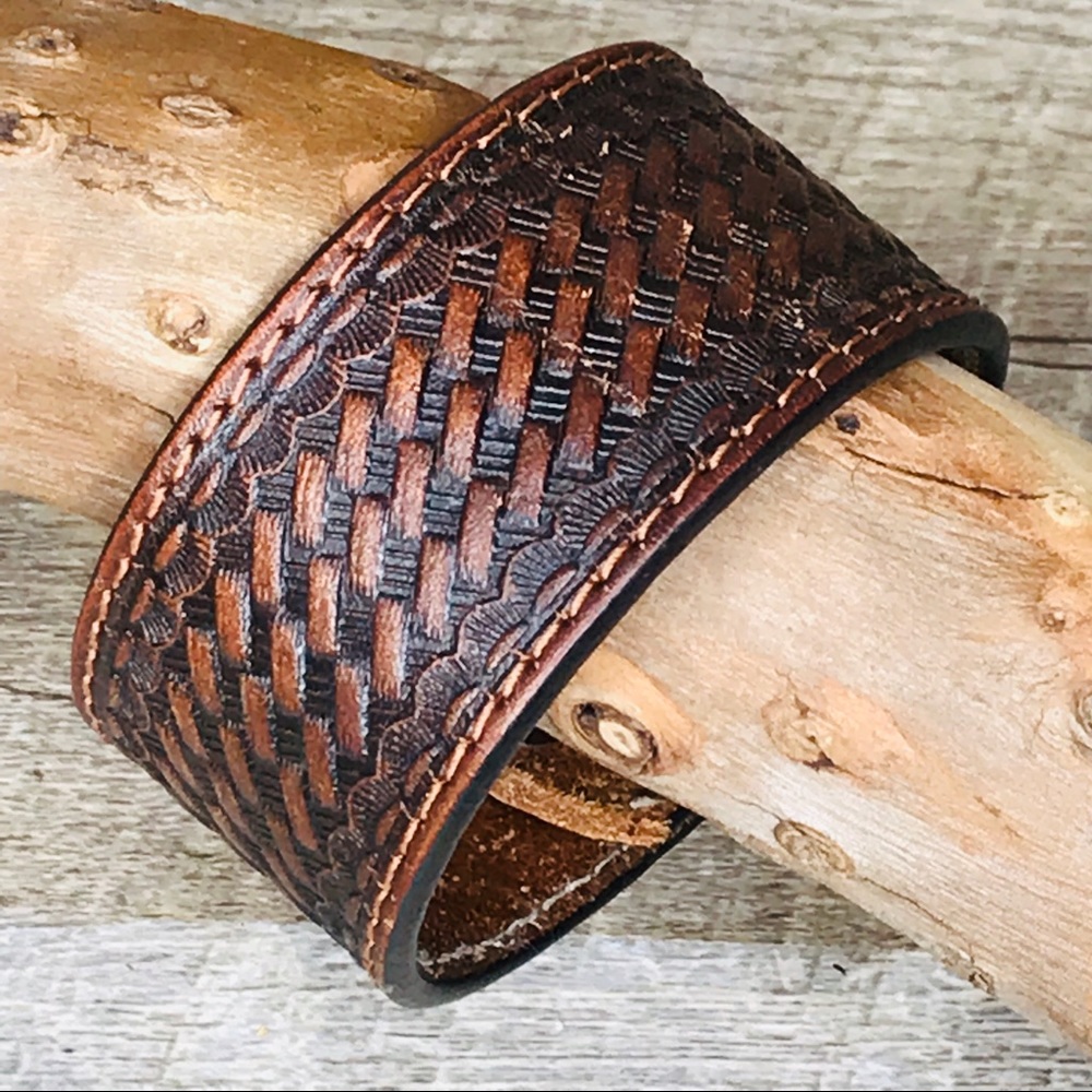 Sold-HP✨ Basket weave brown upcycle cuff - Picture 1 of 3